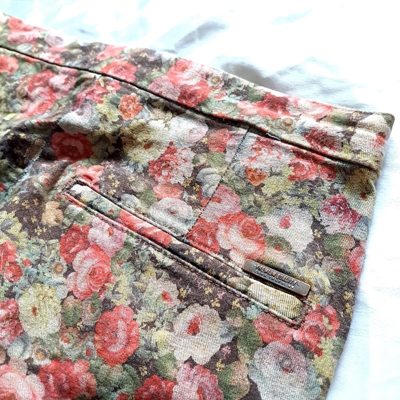 Zara | Floral Multi color jean jegging skinny with bronze zipper accents - Picture 7 of 11